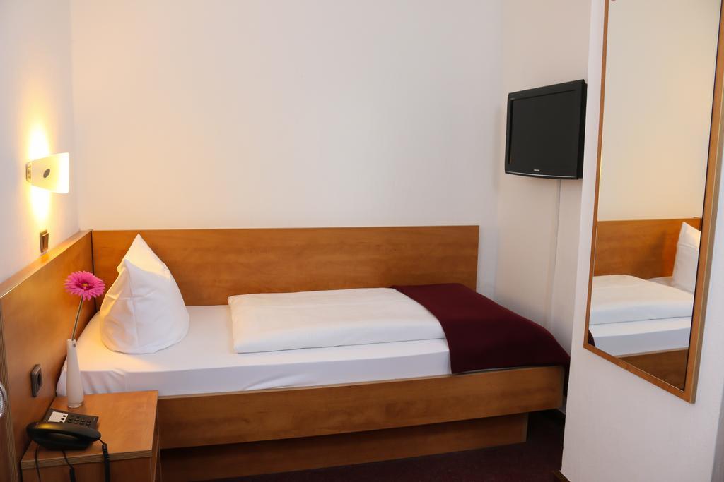 City Hotel Journal Wolfsburg Eksteriør billede